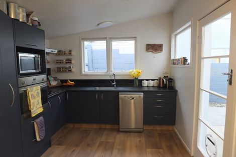 Photo of property in 12 Stour Street, Oamaru, 9400