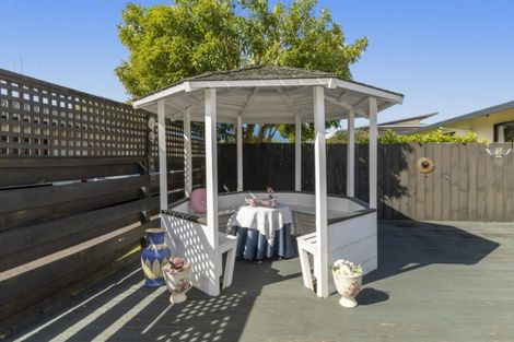 Photo of property in 90 Edgecumbe Road, Tauranga, 3110