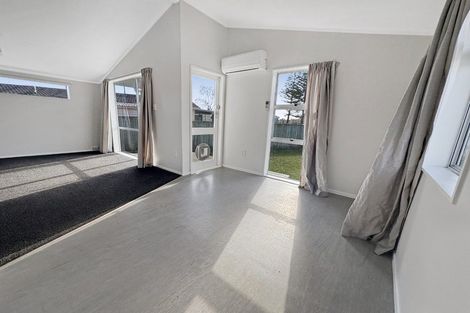Photo of property in 27 Morgan Crescent, Levin, 5510