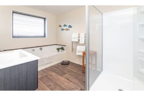 Photo of property in 6 Pemberton Drive, Amberley, 7410