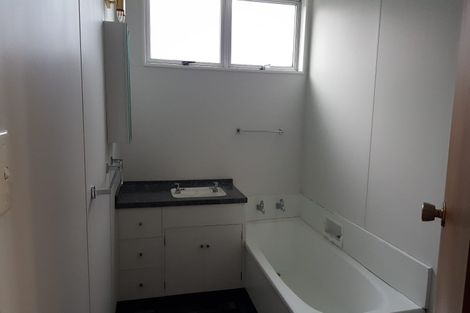 Photo of property in 76 Wai-iti Crescent, Woburn, Lower Hutt, 5010