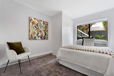 Photo of property in 1/461 Beach Road, Murrays Bay, Auckland, 0630