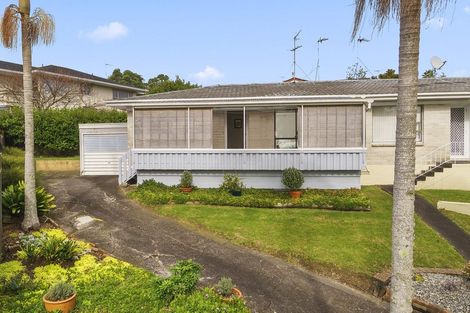 Photo of property in 3/25 Widmore Drive, Massey, Auckland, 0614