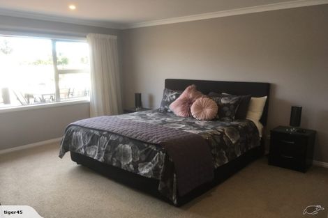 Photo of property in 8 Memorial Drive, Motueka, 7120
