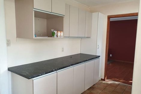 Photo of property in 21 Glennandrew Drive, Half Moon Bay, Auckland, 2012