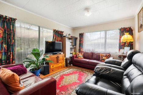 Photo of property in 10 Mackinnon Road, Manukau Heads, Waiuku, 2684