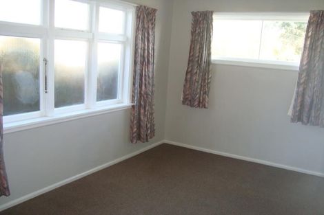 Photo of property in 2/72 Barton Street, Woolston, Christchurch, 8023