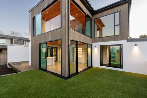 Photo of property in 2a Sharon Road, Waiake, Auckland, 0630