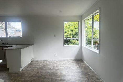 Photo of property in 2/38 Borich Road, Sunnyvale, Auckland, 0612