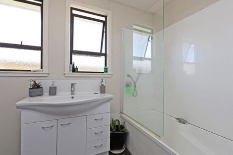 Photo of property in 1032 Beatty Street, Mayfair, Hastings, 4122