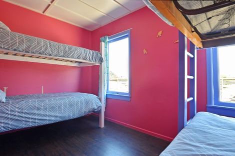 Photo of property in 59 Pinedale Crescent, Riversdale Beach, Masterton, 5872