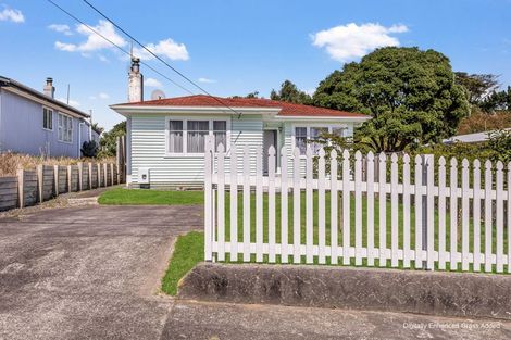Photo of property in 9 Parris Street, Moturoa, New Plymouth, 4310