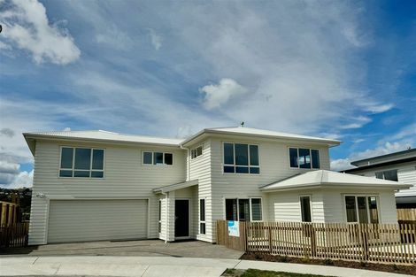 Photo of property in 7 Pine Hill Rise, Glenside, Wellington, 6037