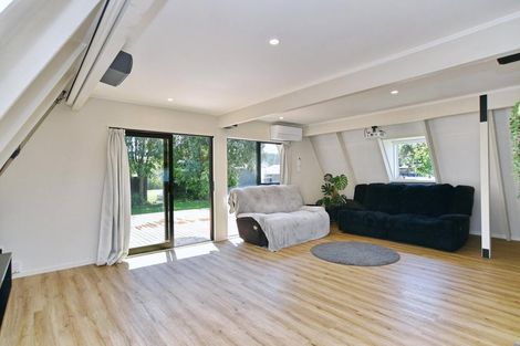 Photo of property in 33 Heyders Road, Spencerville, Christchurch, 8083