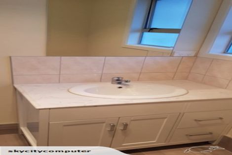 Photo of property in 15 Kotuku Street, Te Atatu Peninsula, Auckland, 0610