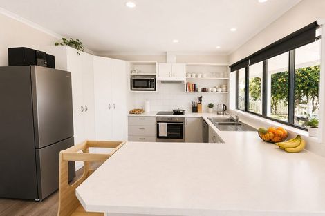 Photo of property in 39a Edgewater Parade, Waiuku, 2123