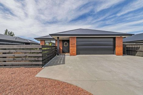 Photo of property in 15 Cedric Place, Darfield, 7510