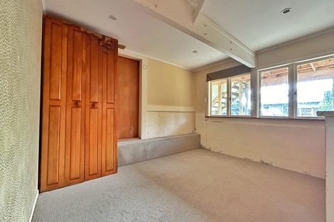 Photo of property in 42 Selwyn Crescent, Forrest Hill, Auckland, 0620