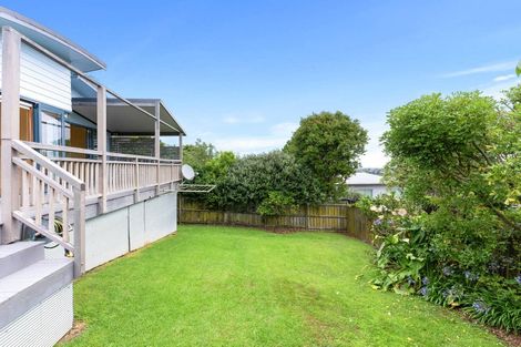 Photo of property in 117 Bradbury Road, Botany Downs, Auckland, 2010