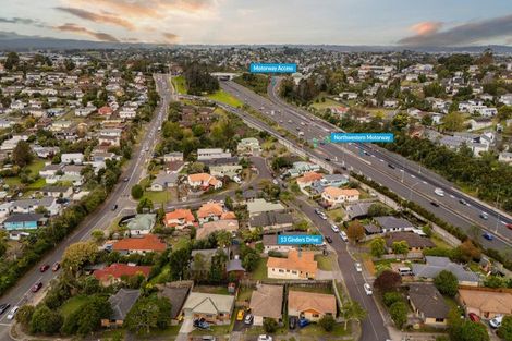 Photo of property in 13 Ginders Drive, Massey, Auckland, 0614