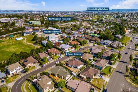 Photo of property in 8 Bonny Crescent, Massey, Auckland, 0614