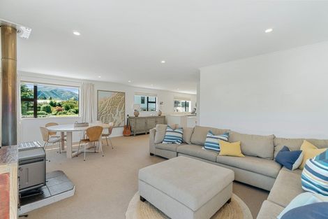 Photo of property in 102 Hunter Crescent, Wanaka, 9305