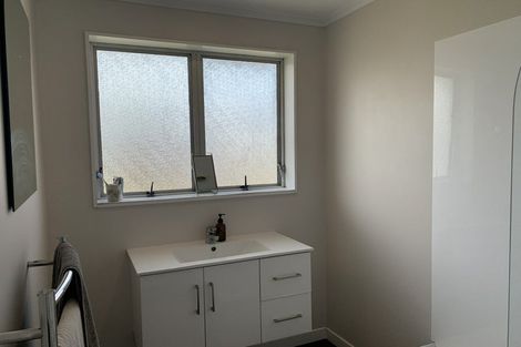 Photo of property in 3 Hawthorn Crescent, Stokes Valley, Lower Hutt, 5019