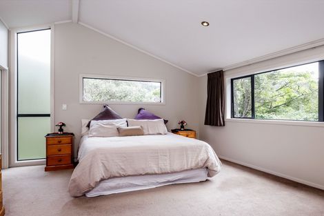 Photo of property in 97 Woodlands Park Road, Titirangi, Auckland, 0604