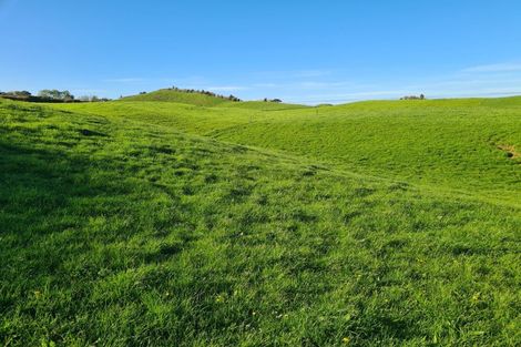 Photo of property in 801 Mangorei Road, Mangorei, New Plymouth, 4371