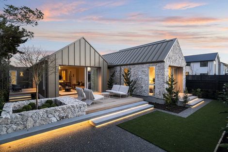 Photo of property in 2/183 Weston Road, St Albans, Christchurch, 8052