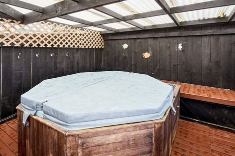 Photo of property in 4 Mclintock Street, Johnsonville, Wellington, 6037