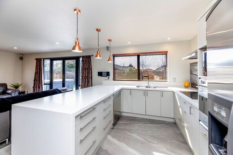 Photo of property in 7 Baltic Place, Northwood, Christchurch, 8051