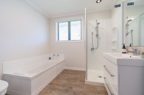 Photo of property in 14 Acheron Way, Te Anau, 9600