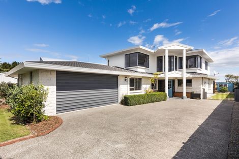 Photo of property in 41 Moyne Avenue, Milson, Palmerston North, 4414