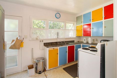 Photo of property in 35 Matipo Road, Mairangi Bay, Auckland, 0630