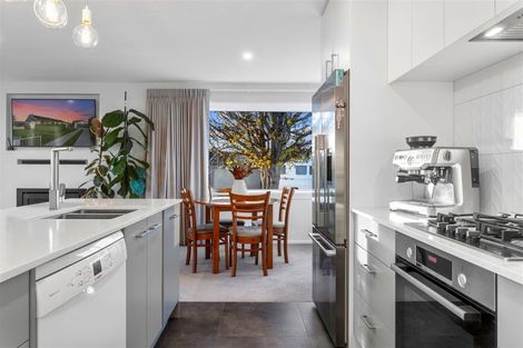 Photo of property in 9 Beeston Place, Redwood, Christchurch, 8051