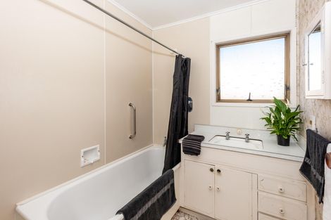 Photo of property in 277 Aberdeen Road, Gisborne, 4010