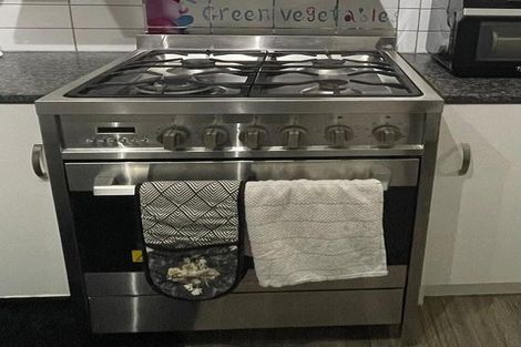 Photo of property in 7 Rawson Street, Tawa, Wellington, 5028