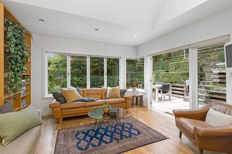 Photo of property in 13 Shalamar Drive, Cashmere, Christchurch, 8022