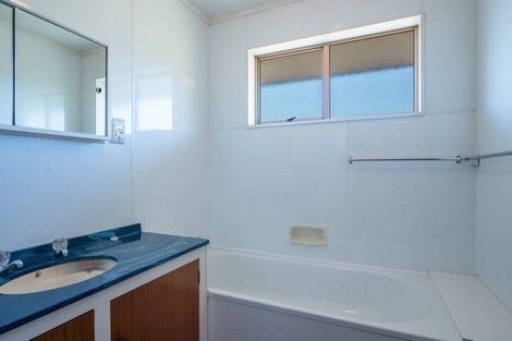 Photo of property in 2 Balmoral Place, Stoke, Nelson, 7011