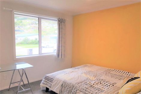Photo of property in 17 Banks Boulevard, Whitby, Porirua, 5024