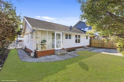 Photo of property in 2/4 Farnham Place, Ilam, Christchurch, 8041