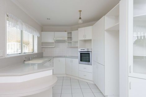 Photo of property in 63 Edgecumbe Road, Tauranga, 3110