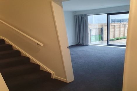 Photo of property in 35 John Street, Stokes Valley, Lower Hutt, 5019