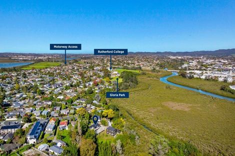Photo of property in 11 Springbank Lane, Te Atatu Peninsula, Auckland, 0610