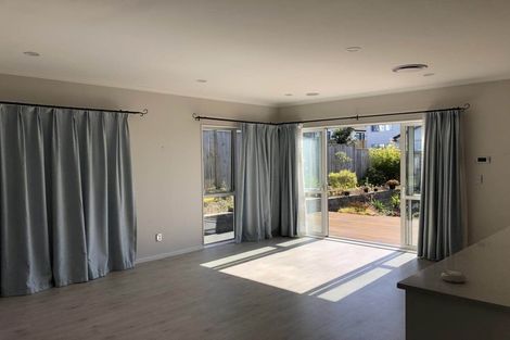 Photo of property in 3 Ascension Crescent, Orewa, 0931