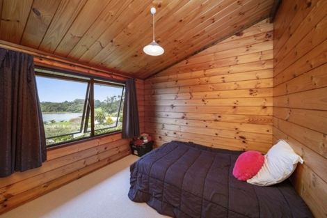 Photo of property in 9 Ash Place, Whalers Gate, New Plymouth, 4310