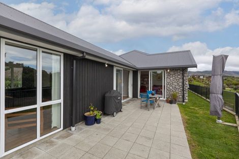 Photo of property in 20 Te Heke Place, Waikanae, 5036