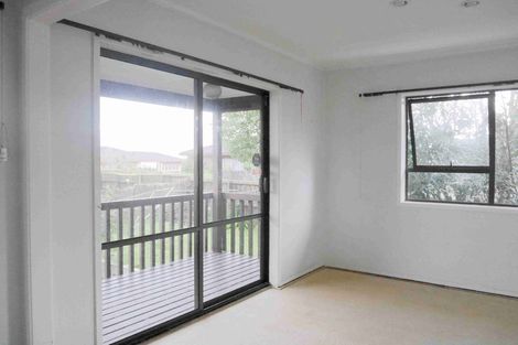 Photo of property in 35 Kirby Street, Glendene, Auckland, 0602