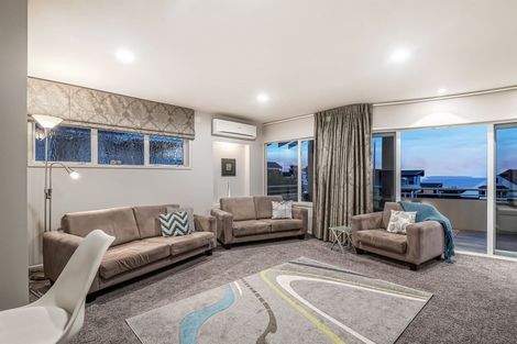 Photo of property in 2a Midway Avenue, Castor Bay, Auckland, 0620